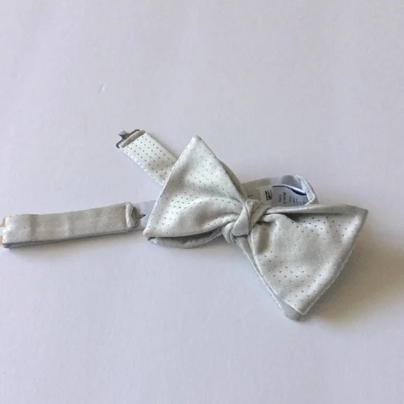 ETON MENS ETON SILK PRE-TIED BOW TIE SILVERPIN DOT TONAL PATTERN OS NWOT